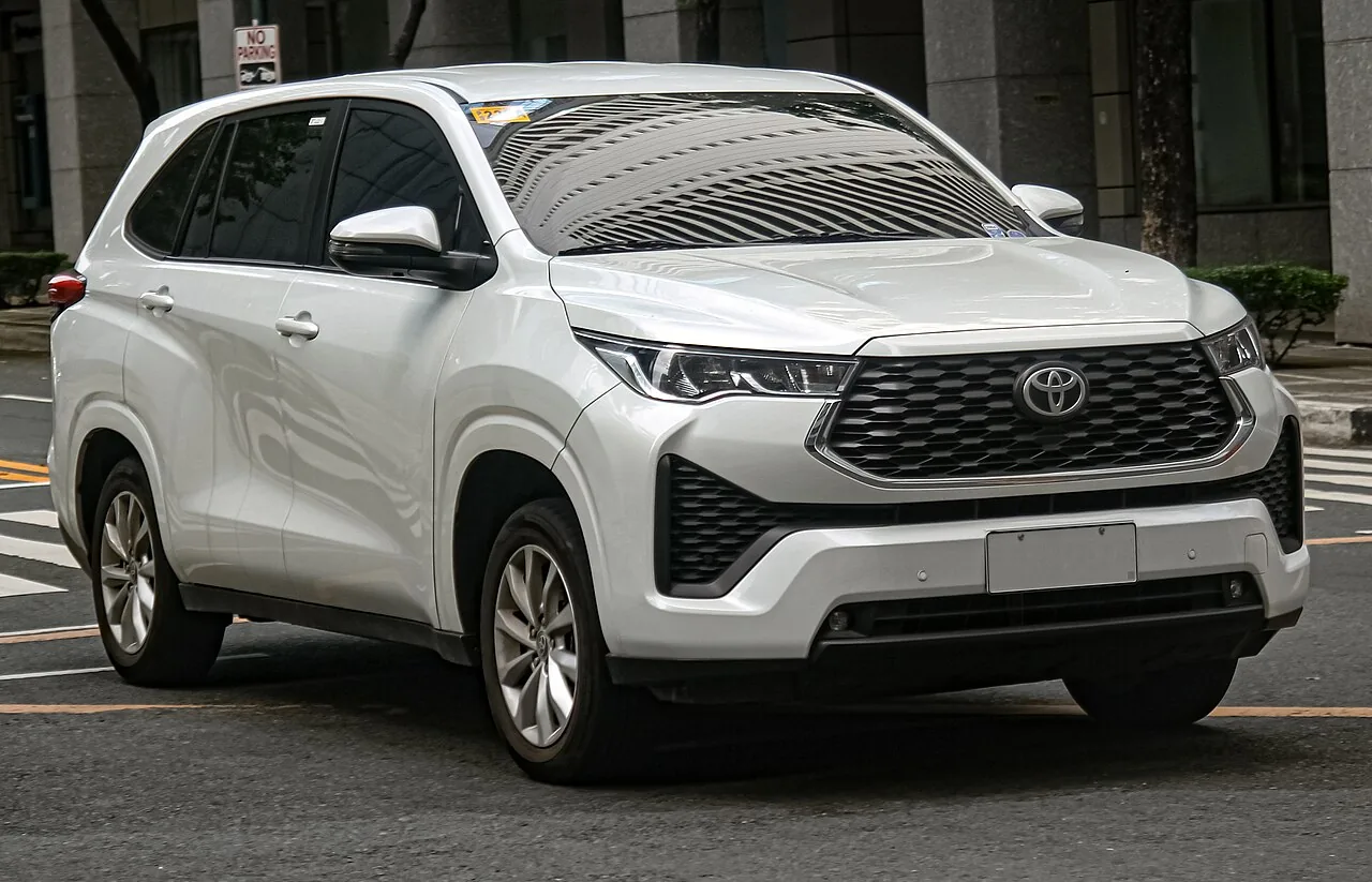 Innova Hycross on rent in Varanasi