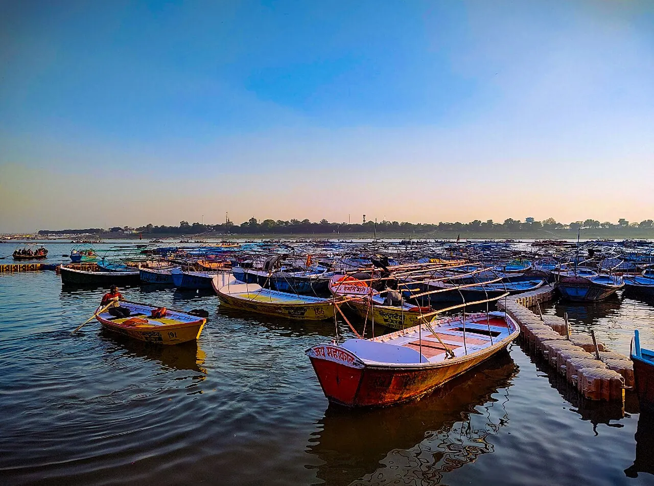 Varanasi to Prayagraj taxi